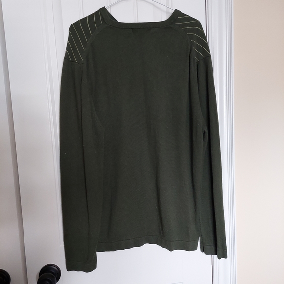 Banana Republic - Men's Silk Cashmere V-Neck - Picture 3 of 3